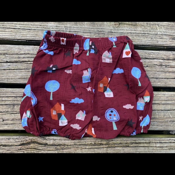 Spring Shorts - Picture 2 of 3